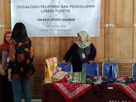 KKN PPM UGM Sub Unit Kerjan Selenggarakan Pelatihan Pengolahan Limbah Plastik